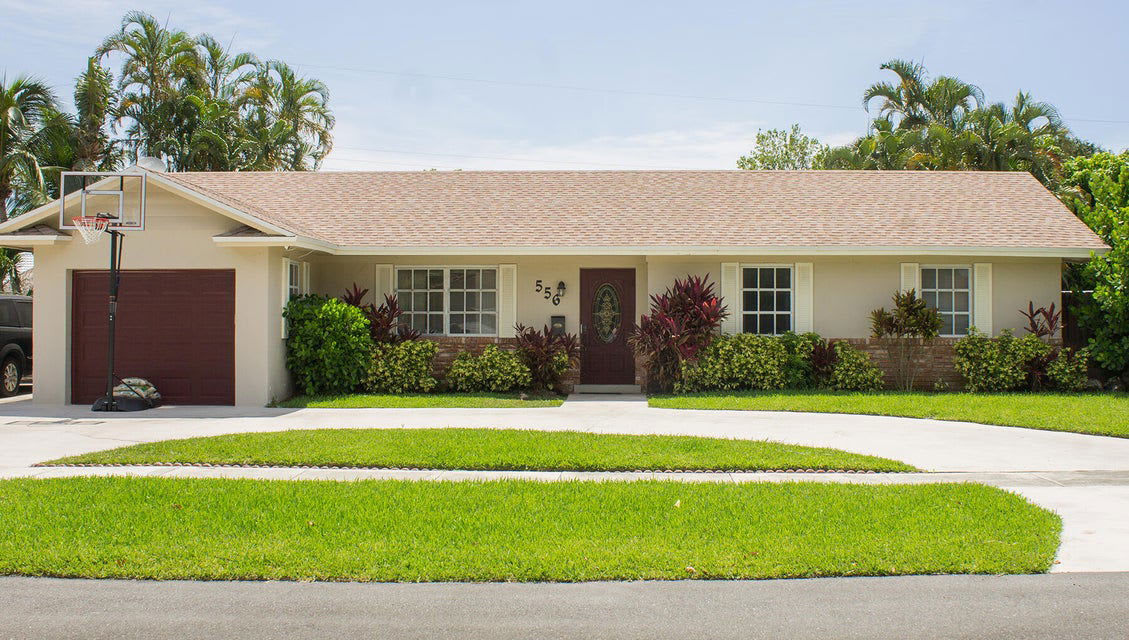 556 Northwest 15th Court – photo 1
