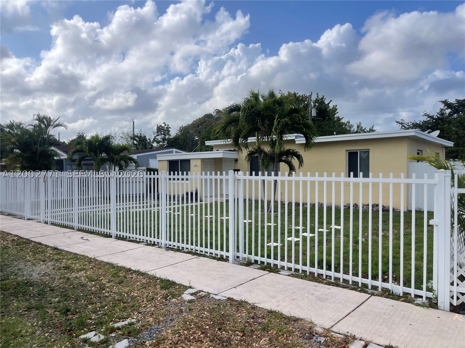 115 NW 120th St – photo 1