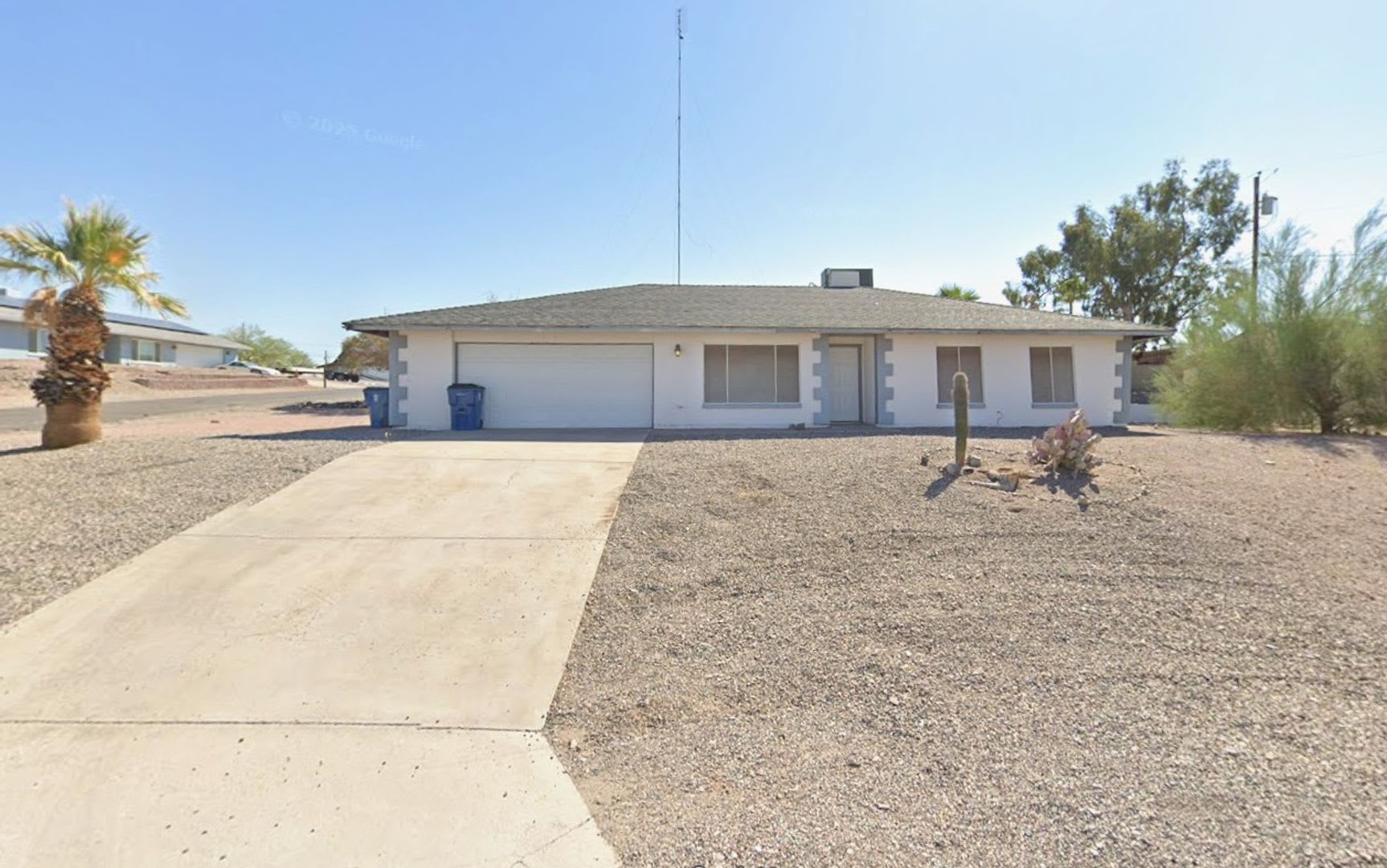 3 Bedroom 2 Bathroom 2 Car Garage – photo 1