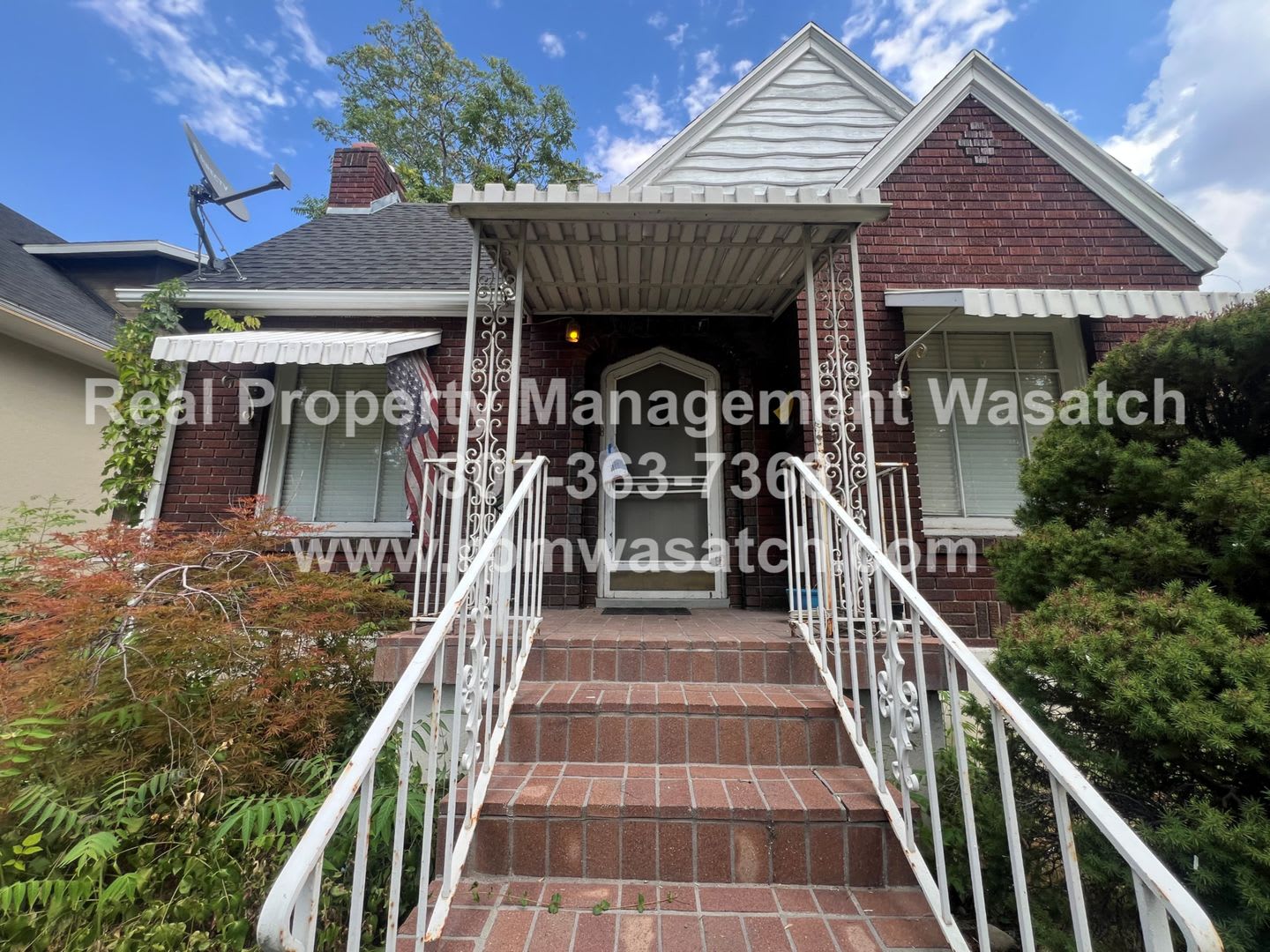 Come See This Charming 4 Bedroom 2 Bathroom Home in Salt Lake City Utah!! – photo 1