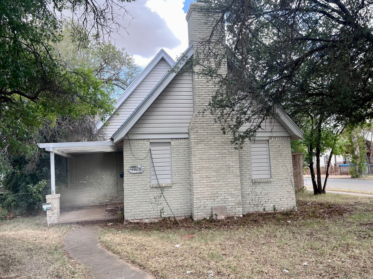Unique 2 Story Home – photo 1