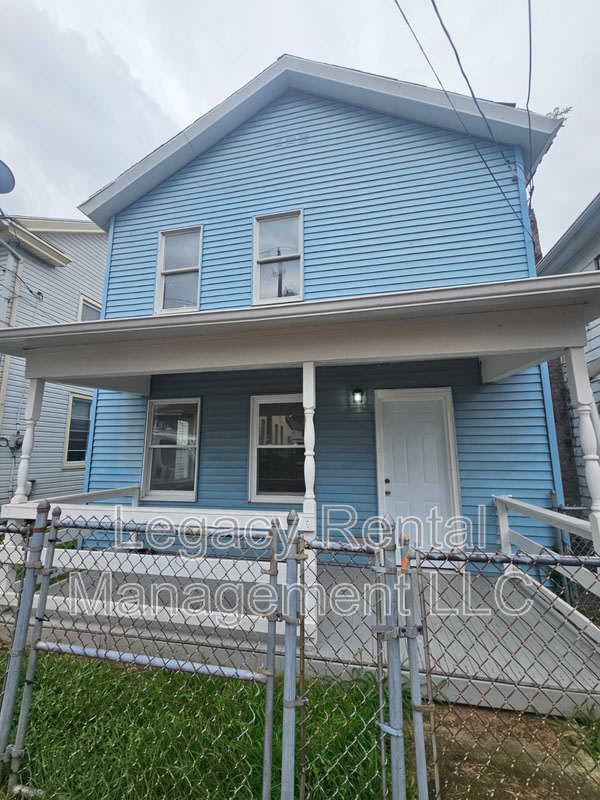 39 Elm Street – photo 1 of 10
