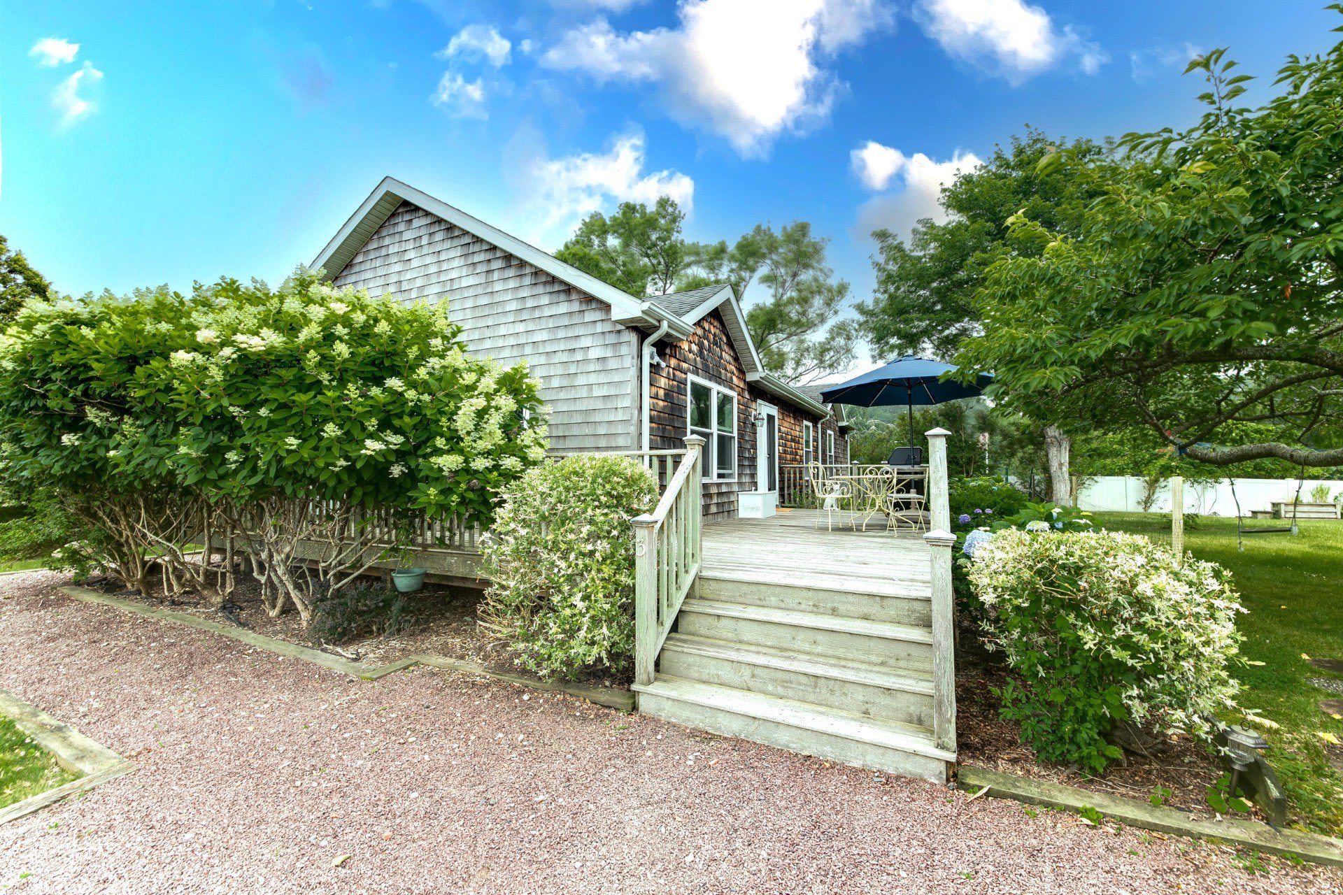 3 Bayberry Road – photo 1 of 18