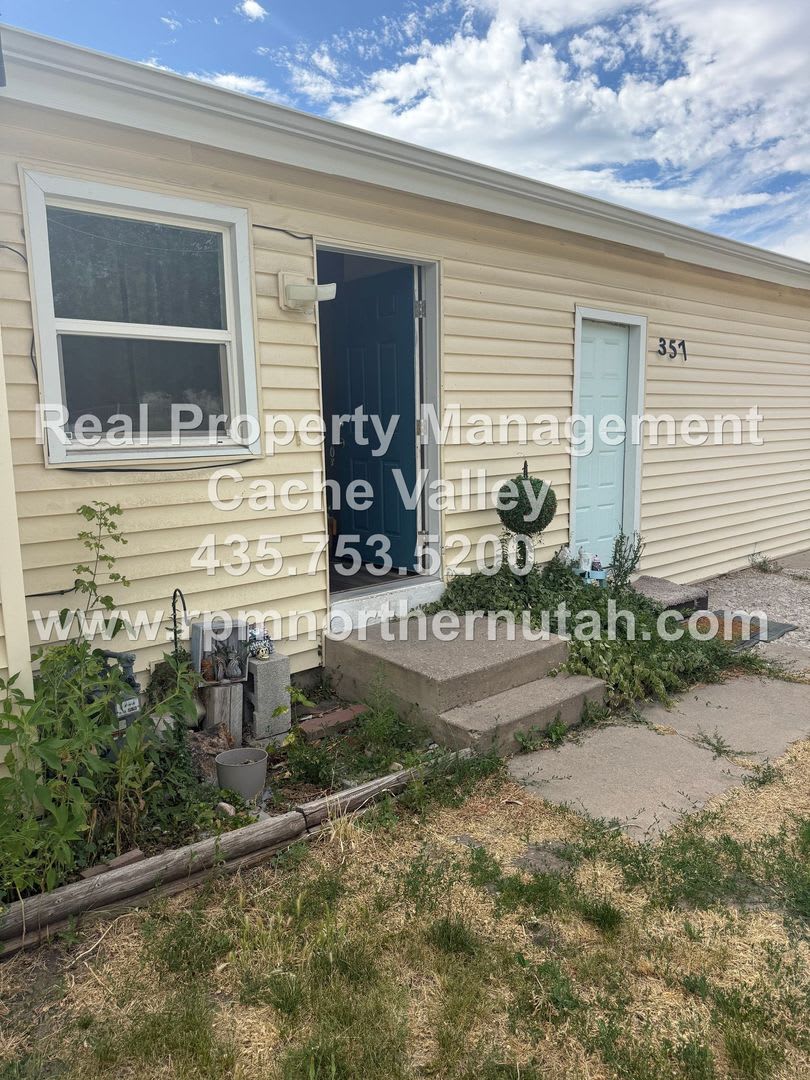 Great House Available in Hyrum! Minutes from JBS and Hyrum Dam! – photo 1 of 21