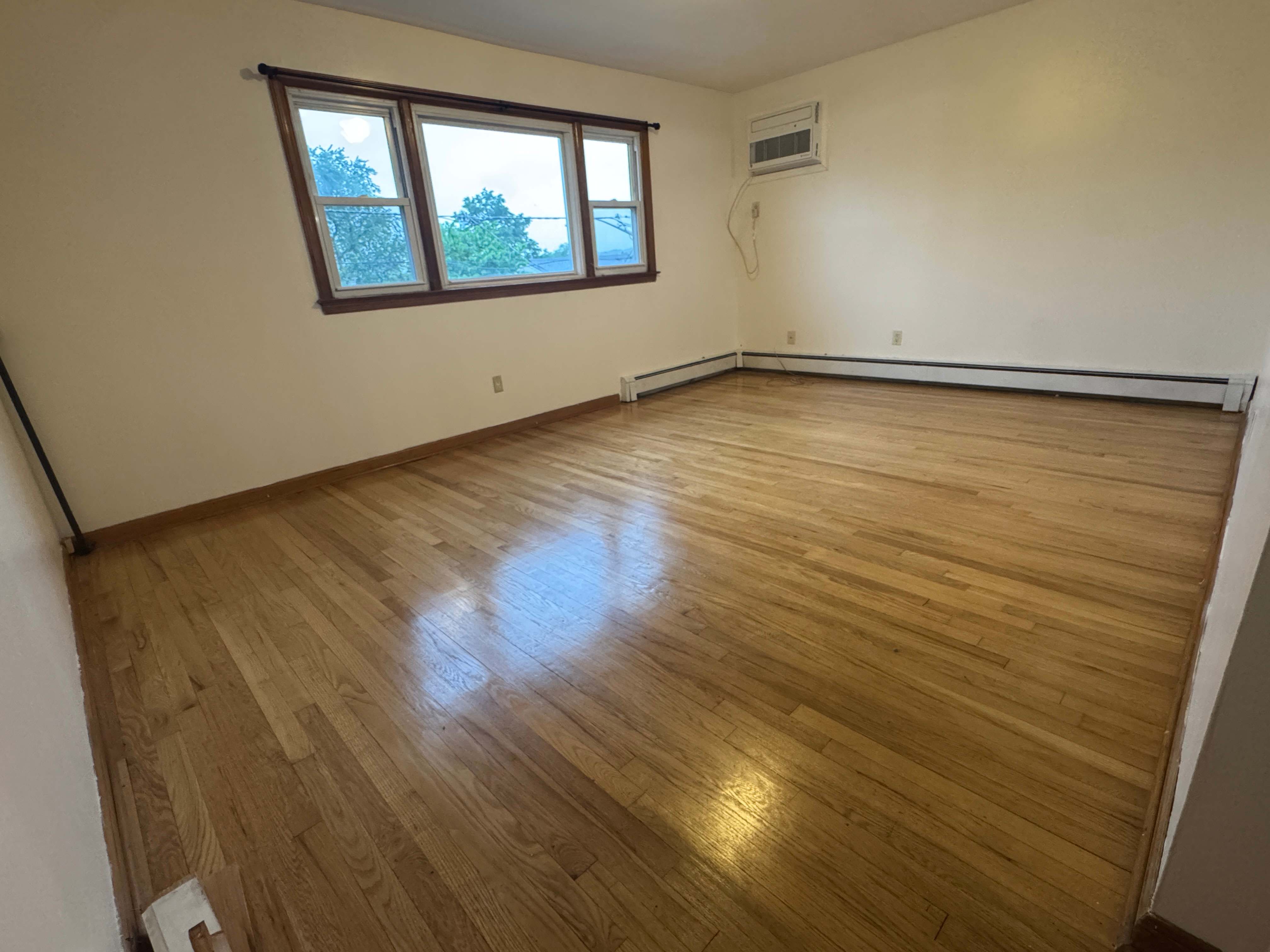 190 Baltimore Avenue – photo 1