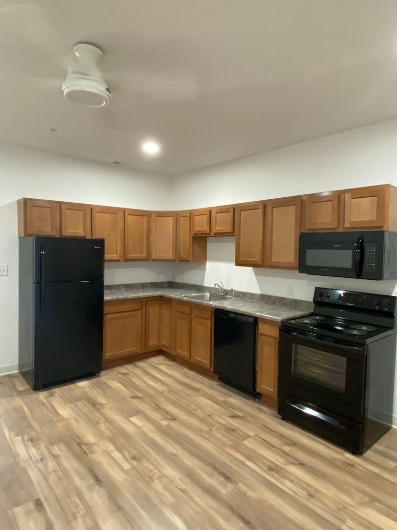 Deer Creek Apartments – photo 1 of 13