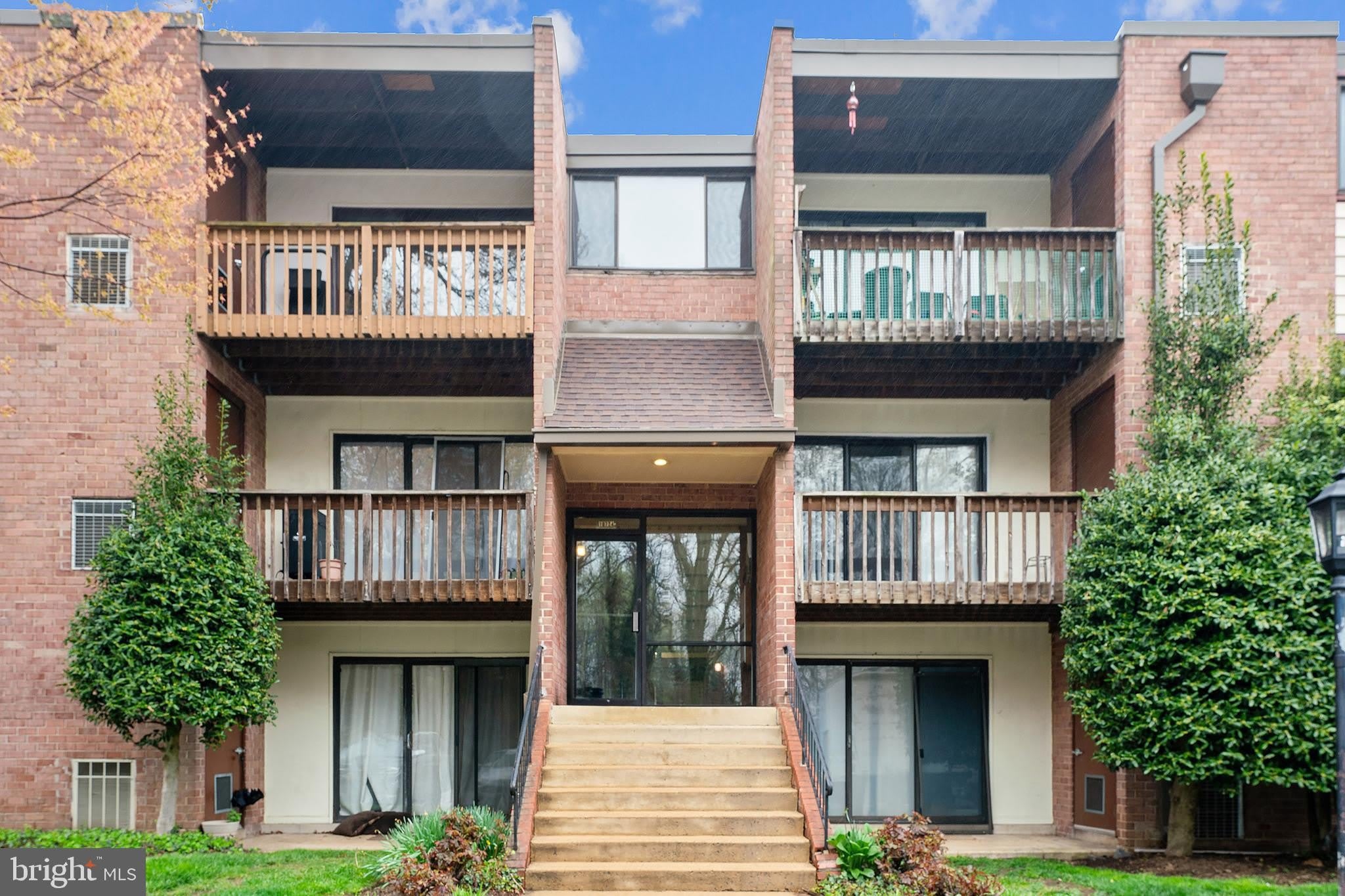 10724 WEST Drive – photo 1