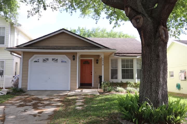 9438 Bud Wood St – photo 1