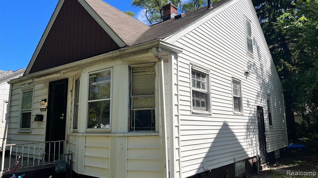 18846 Riopelle Street – photo 1