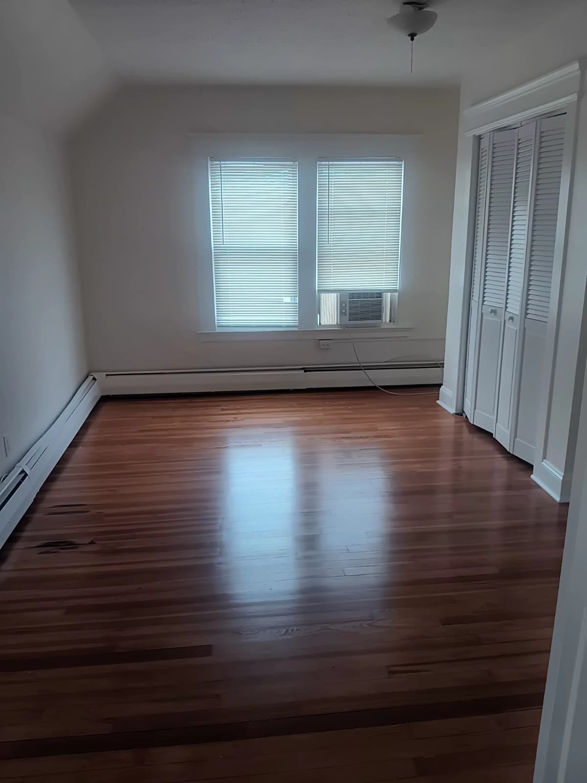 1032 Campbell Ave – photo 1 of 16