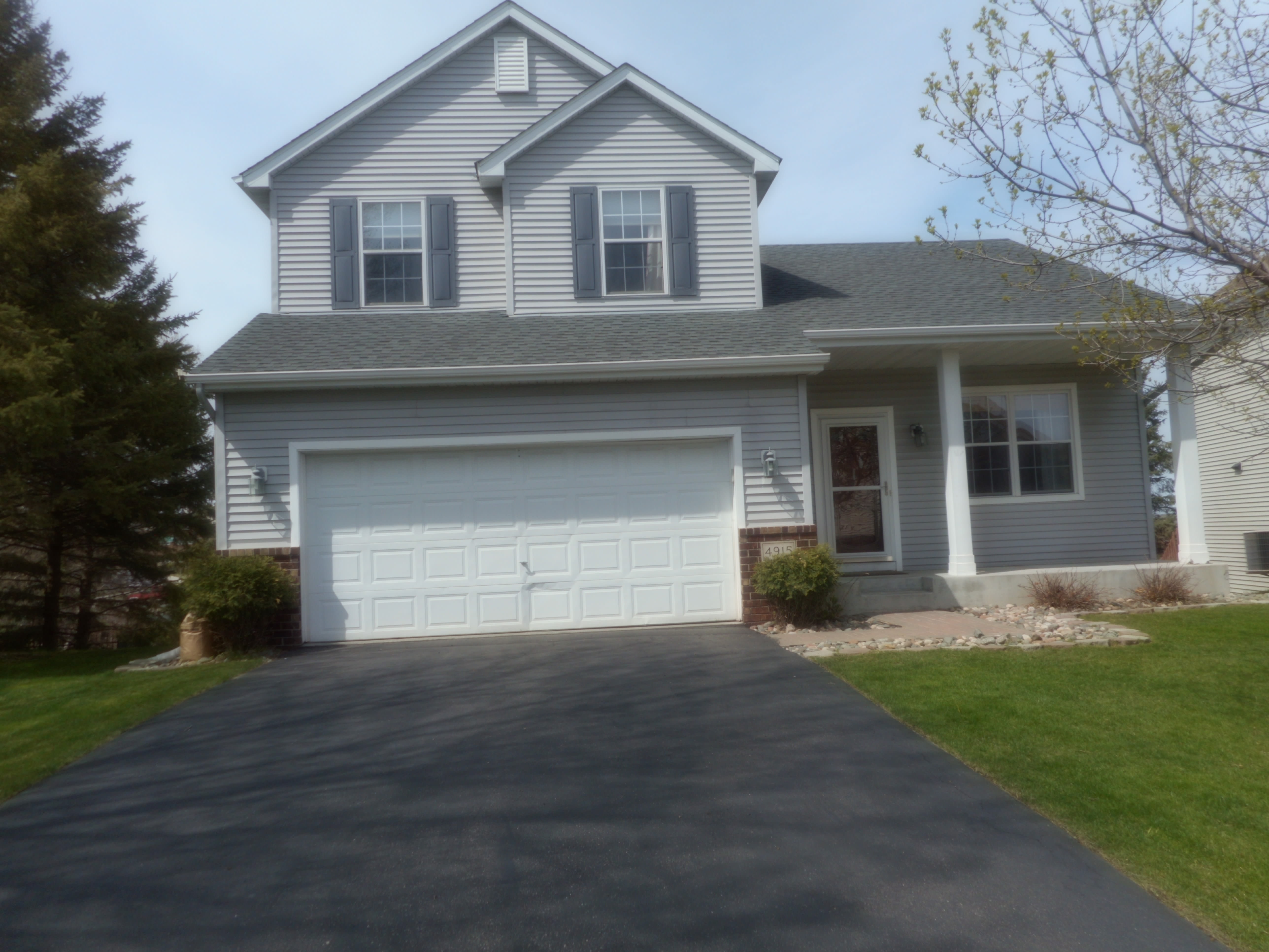 4915 Olive Ln N – photo 1
