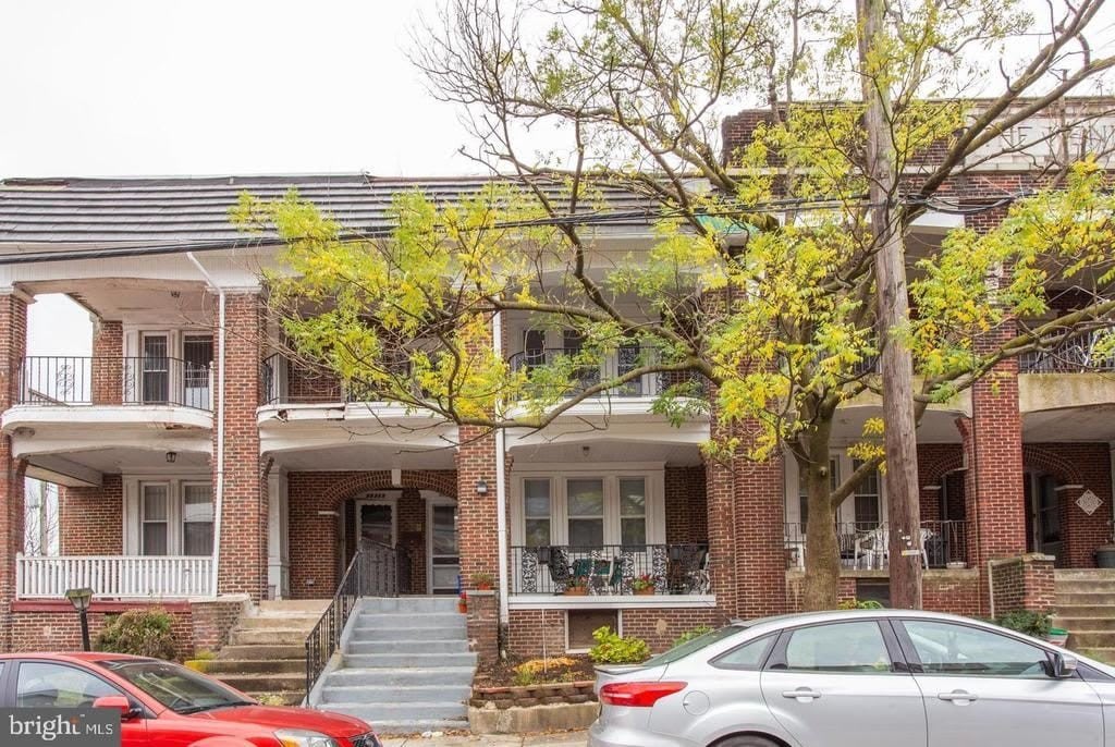 4628 SANSOM STREET – photo 1