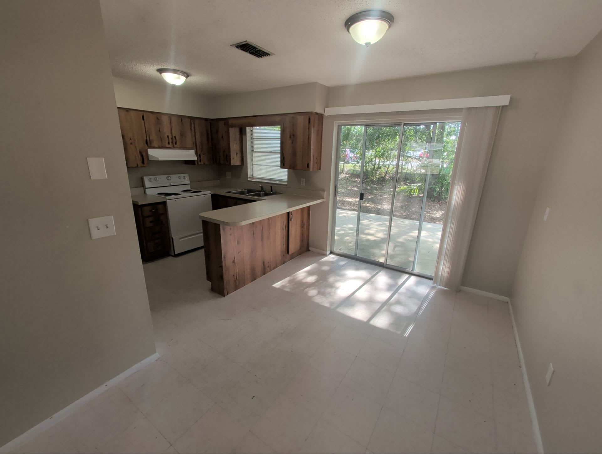 2352 S Sandburg Pt – photo 1 of 11