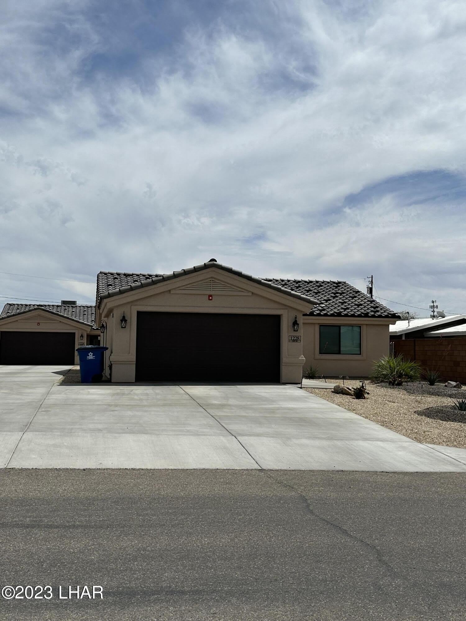 1228 N Lake Havasu Ave – photo 1