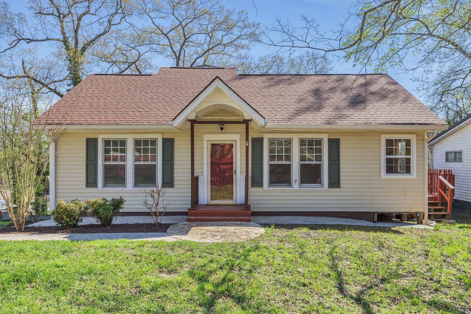 500 Off 1St Full Months Rent Charming 3 Bed 2 Bath Rossville Ga Rental – photo 1 of 34