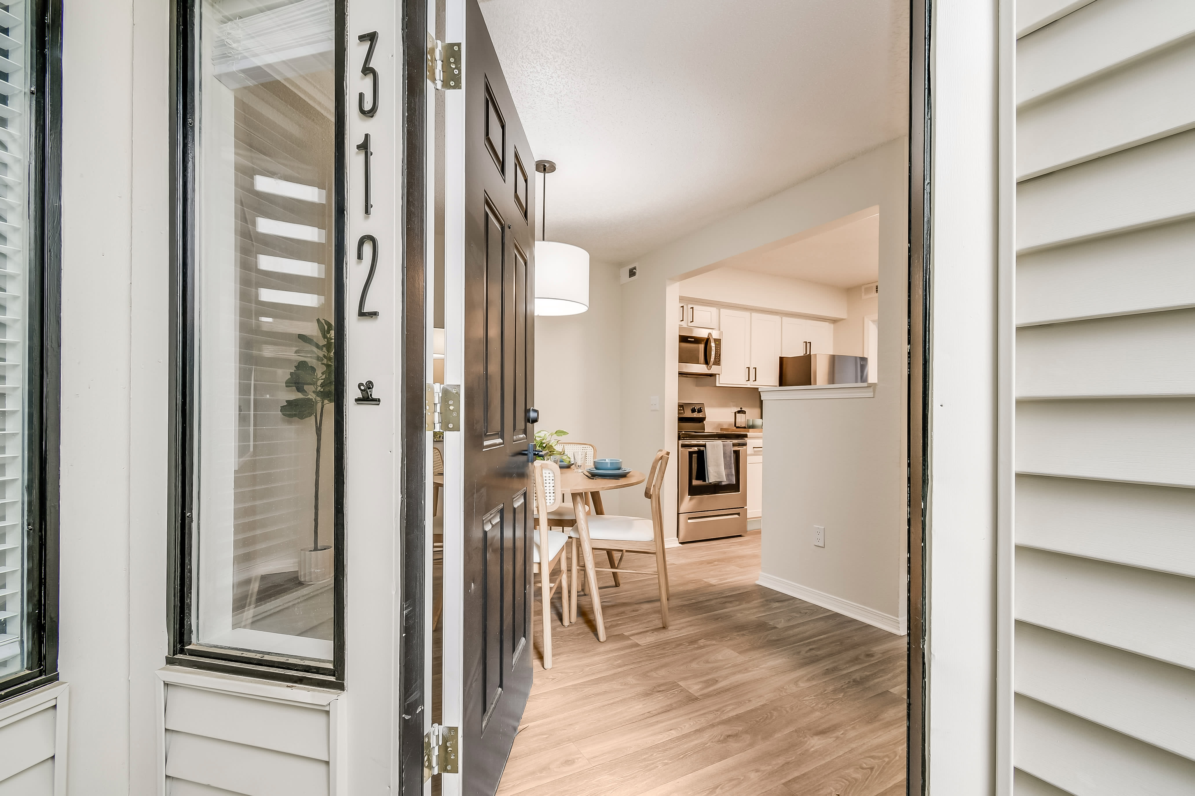 10358 Sloan Avenue – photo 1 of 241