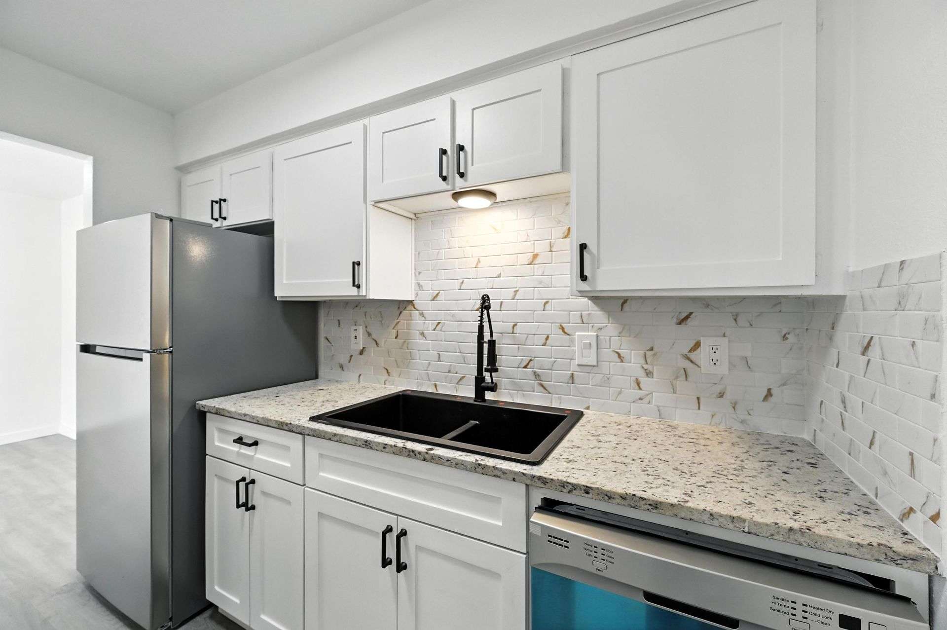 South Crest – photo 1