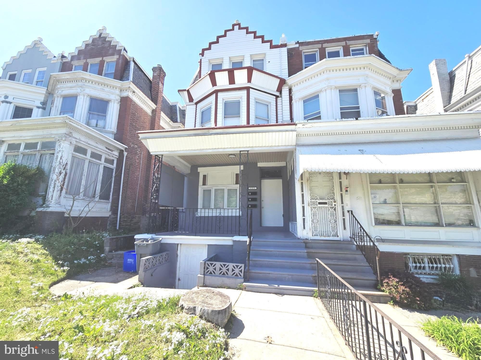 509 E WASHINGTON Lane – photo 1