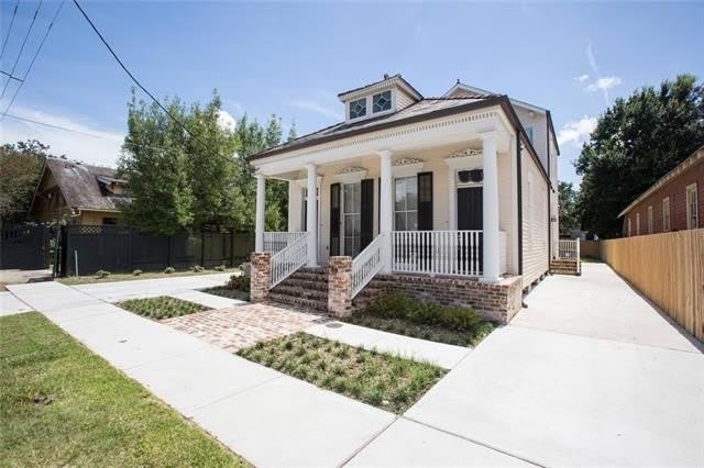 8118 BELFAST Street – photo 1