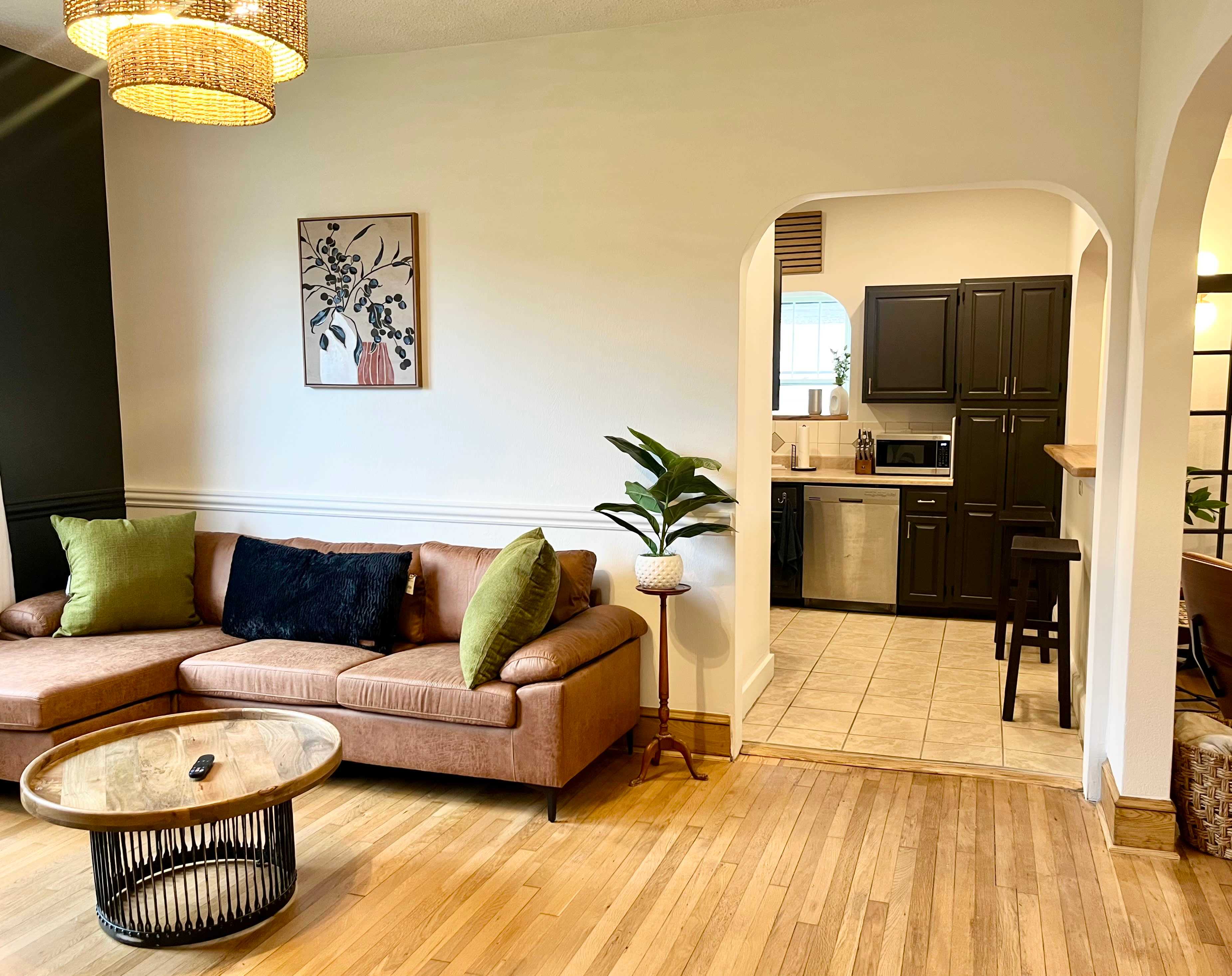 109 W Wanola Ave – photo 1