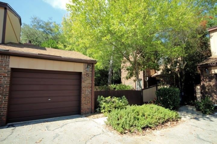 5 HIDDEN COVE Circle – photo 1 of 40