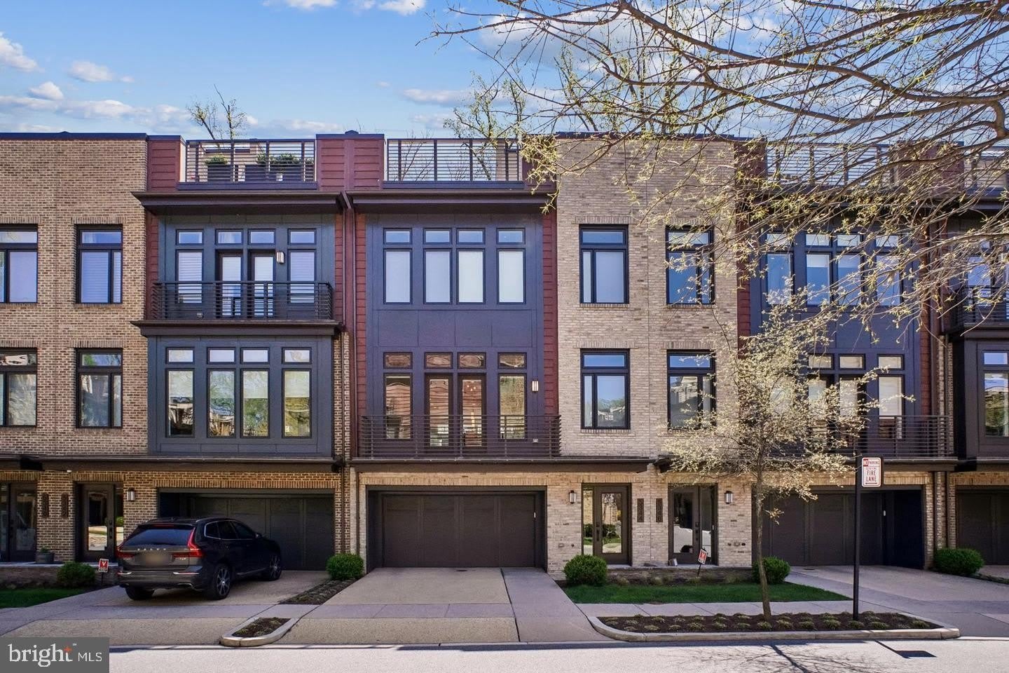 5428 MERRIAM Street – photo 1