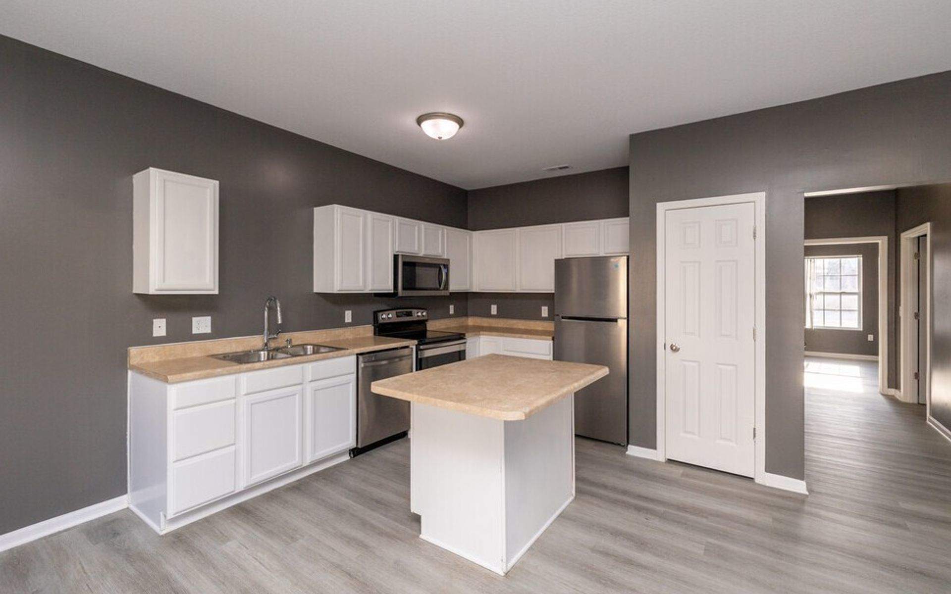 Bluffton Park Apartments – photo 1