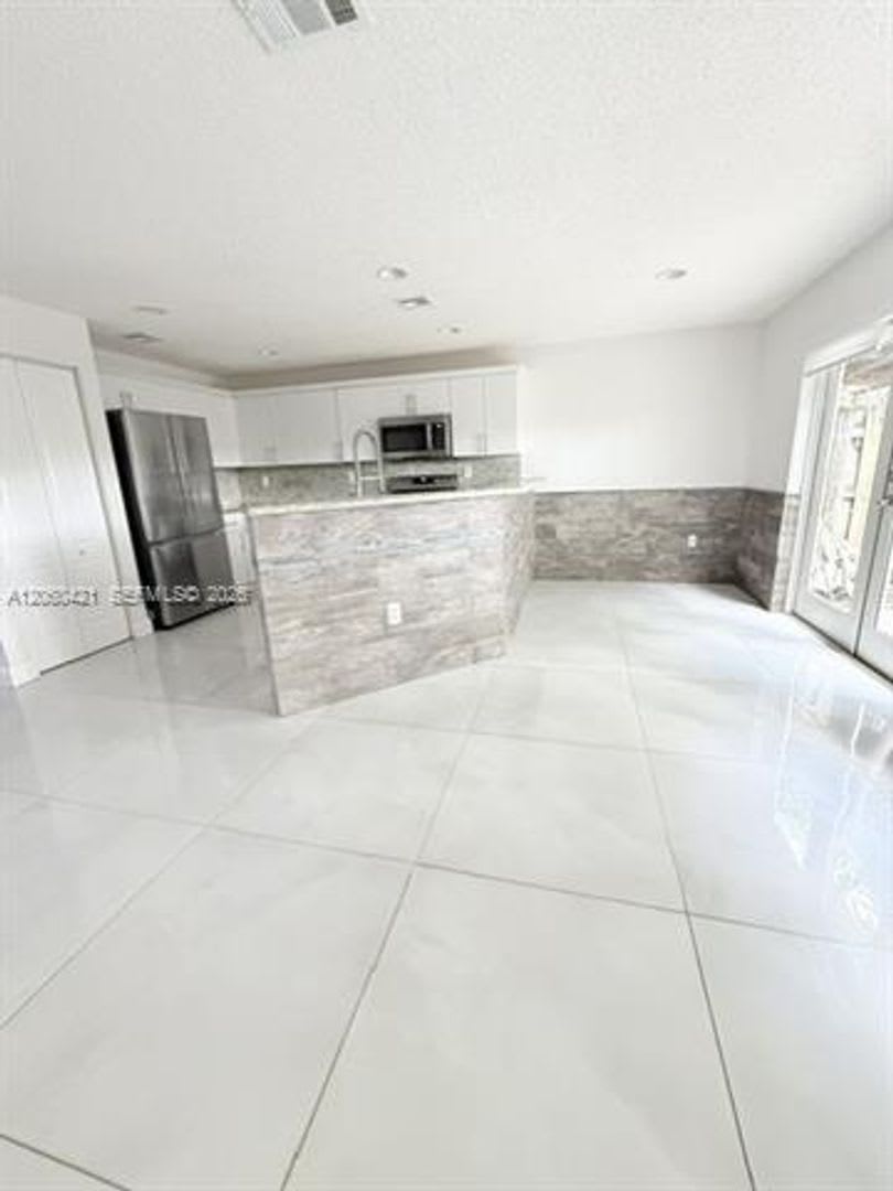 11612 NW 50th Ter th 11612, Doral, FL 33178 – photo 1