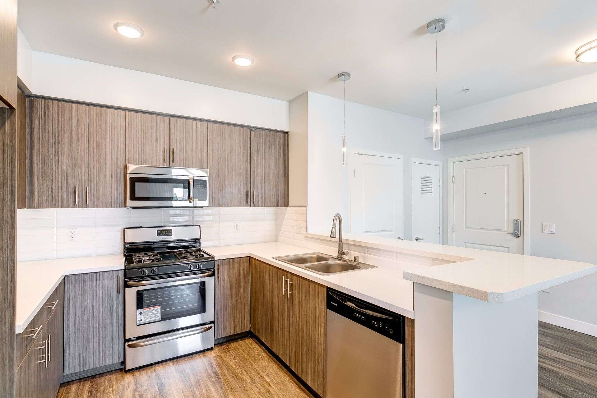 MODERNO Luxury Living East – photo 1