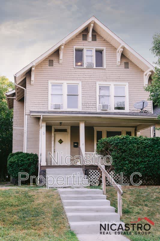 252 E Lane Avenue – photo 1