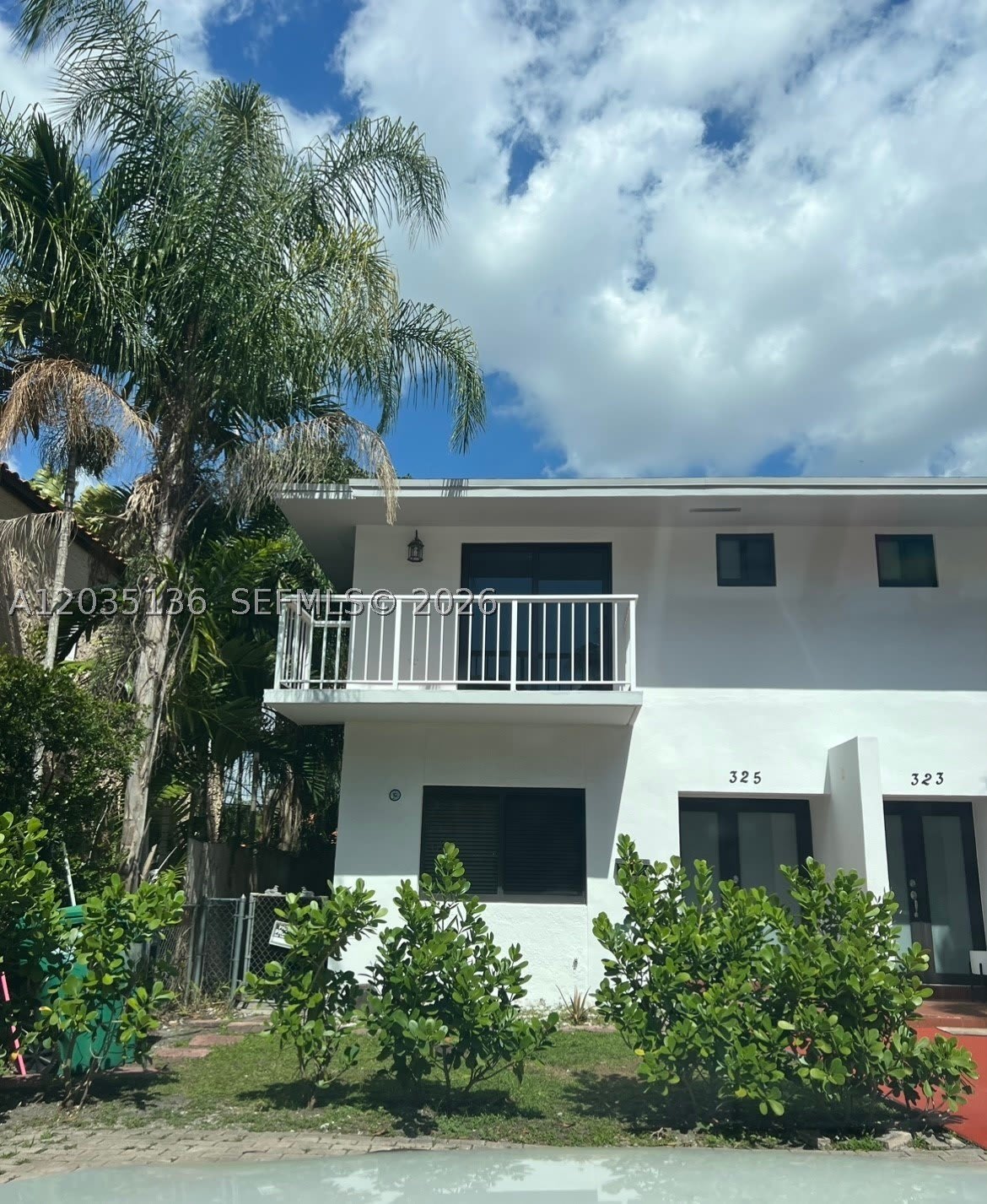 325 MENORES AVE – photo 1