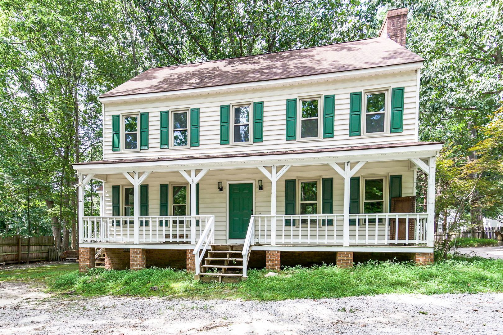 Updated 5Br 3 5Ba On 3 4 Acre Cul De Sac Lot 3 Finished Floors Deck Huge Yard Chester 3100 00 – photo 1