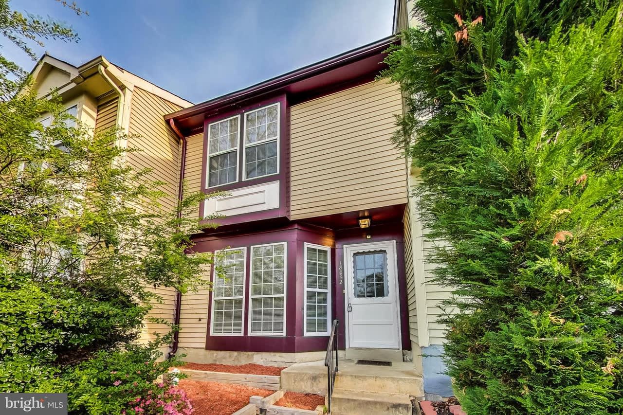 18032 Olde Port Ln – photo 1 of 34