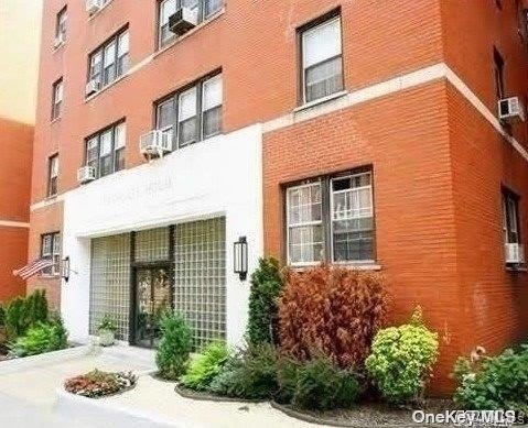 102-40 67th Drive – photo 1