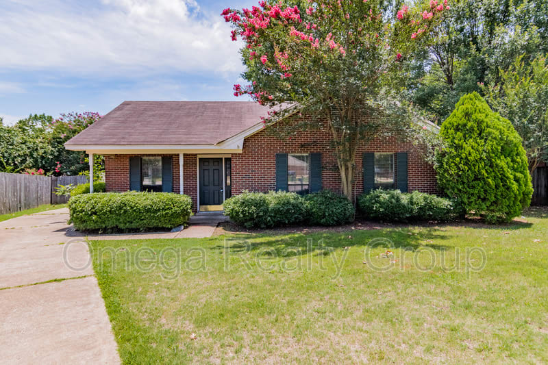 7137 Stamford Ct – photo 1