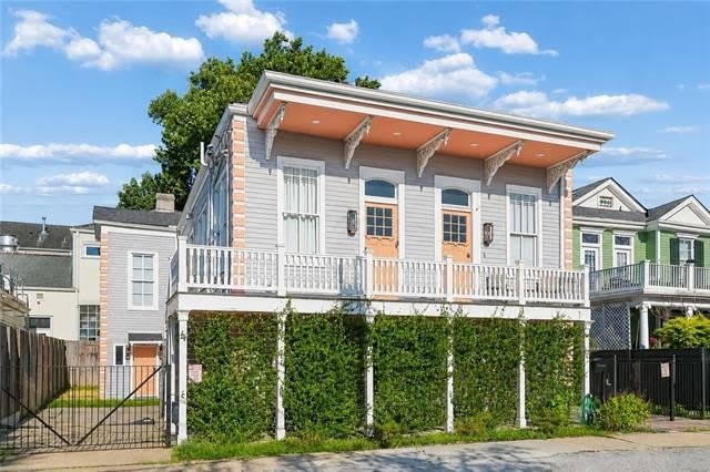 1110 AMELIA Street – photo 1
