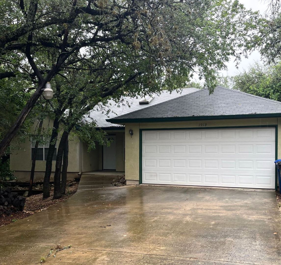1918 Summerwood Dr – photo 1