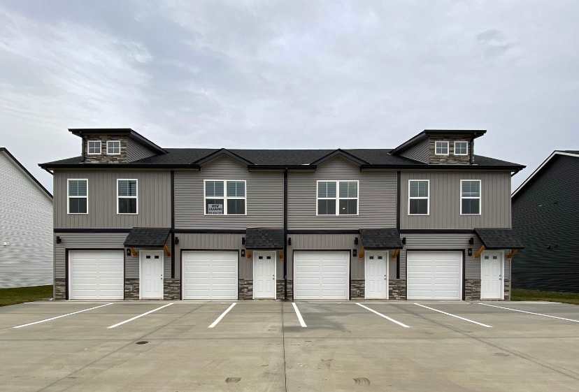 1027 Glenkirk Drive – photo 1