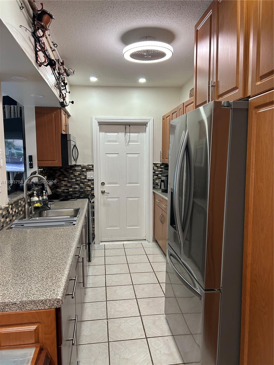 2200 South Ocean Drive – photo 1