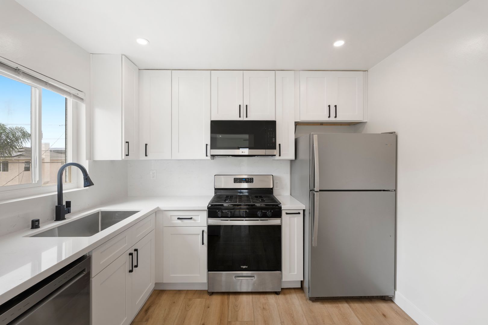 228-230 Elm Ave – photo 1