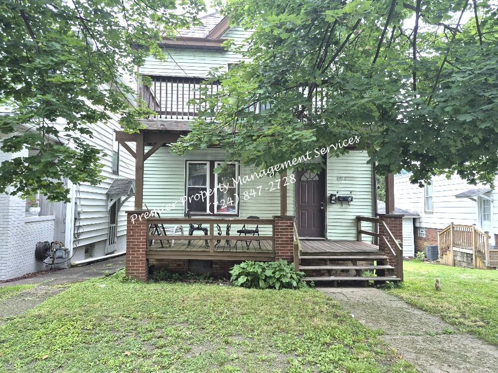 2412 7Th Avenue 1 – photo 1 of 23