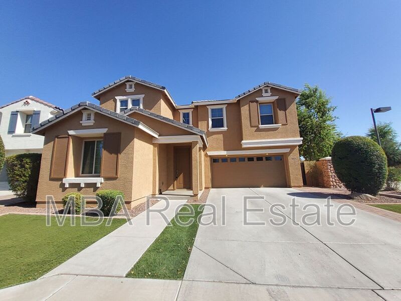3031 E Regina St – photo 1