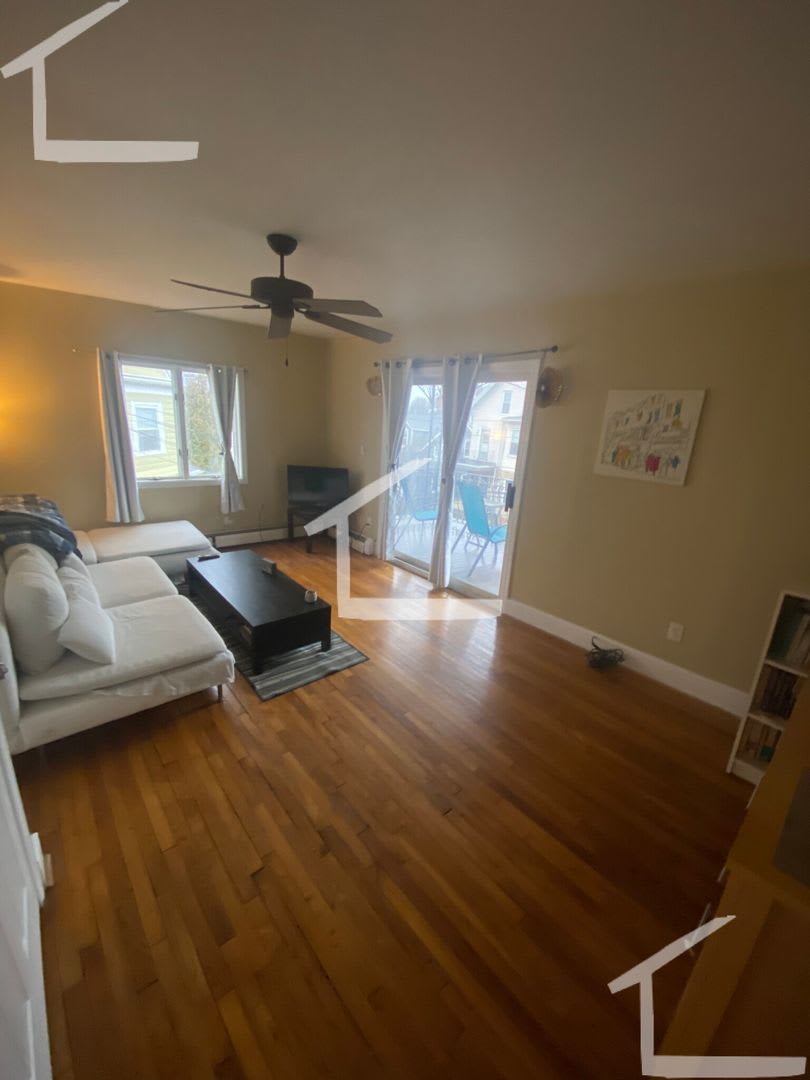 huge 3 bed in Somerville – photo 1