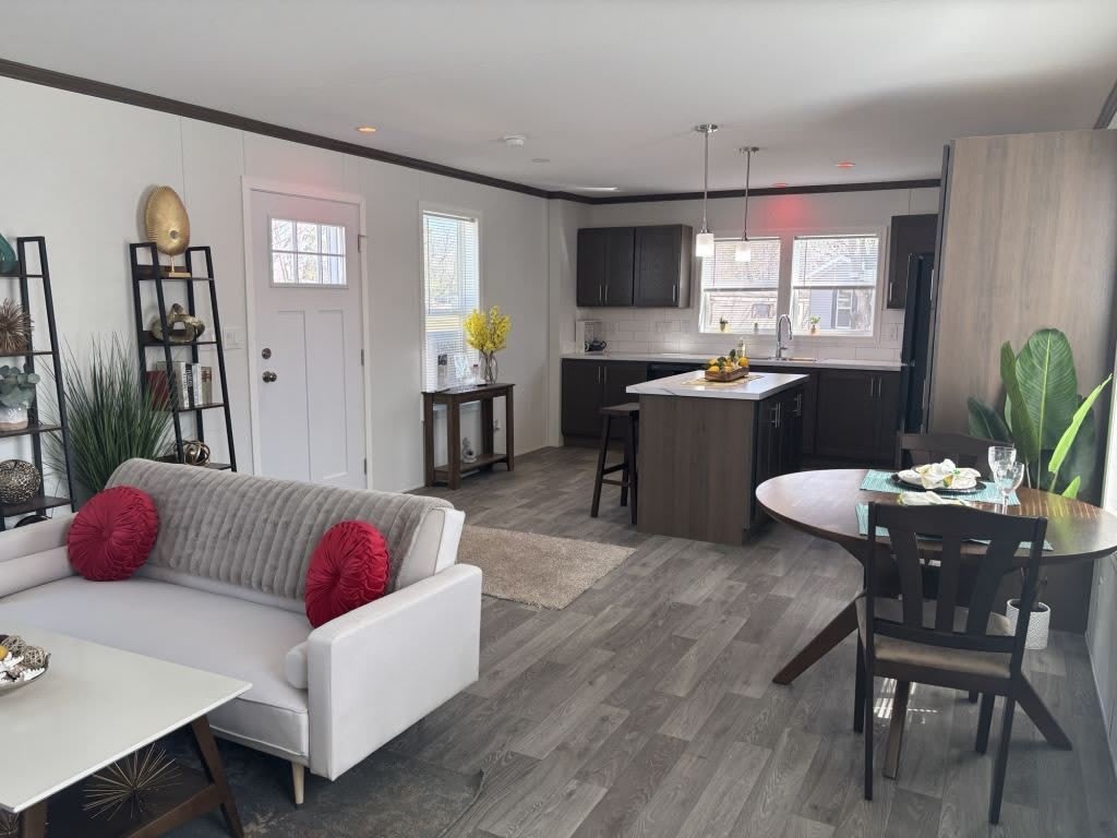 127 Cimarron – photo 1 of 21