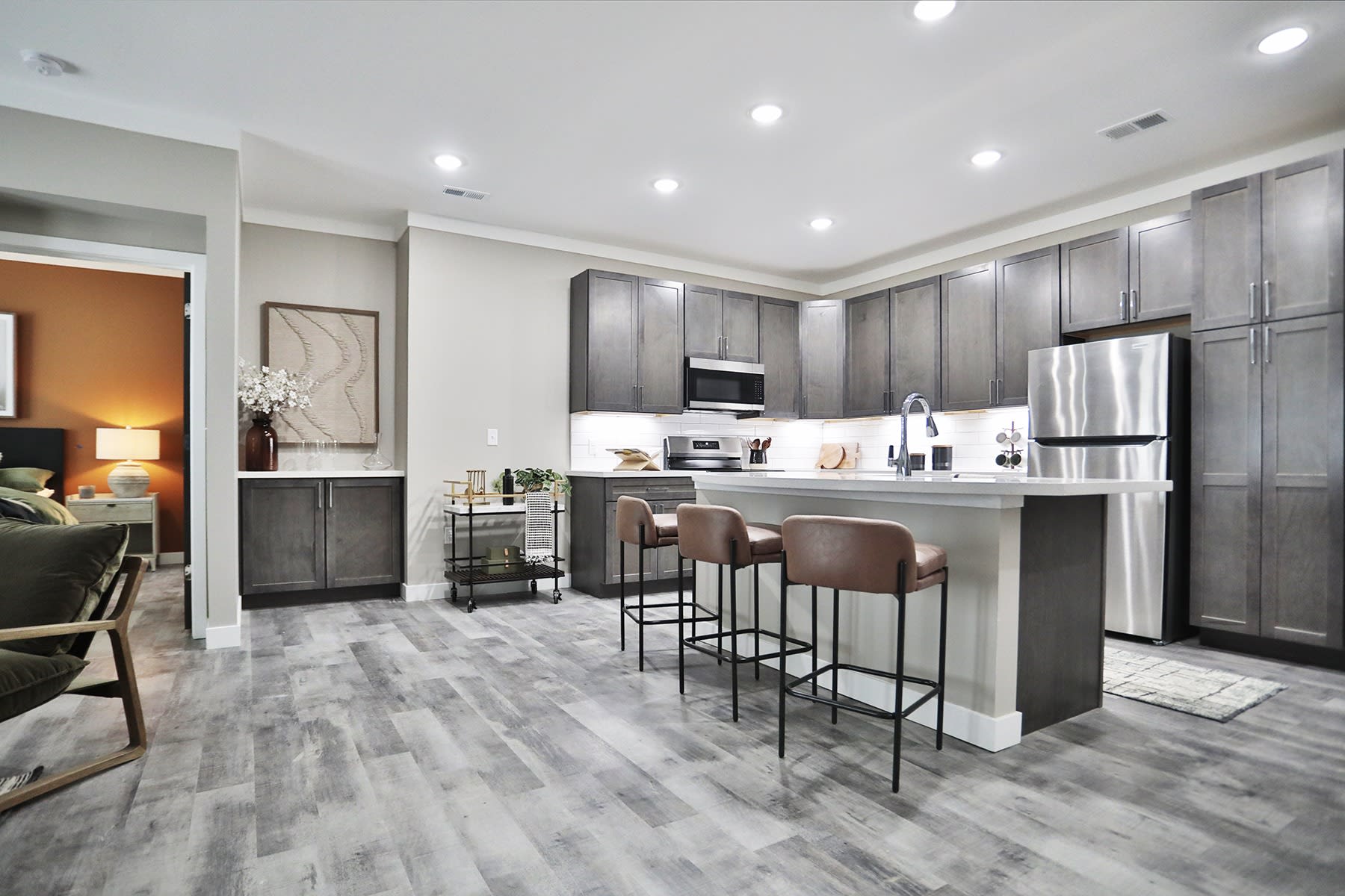 Altair Apartments – photo 1 of 31