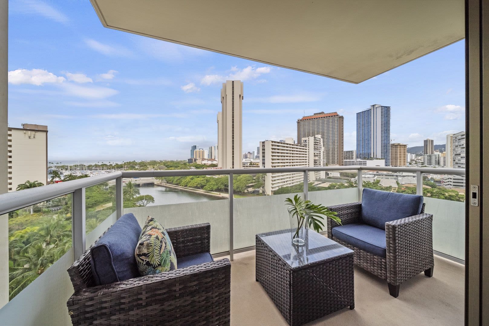 Watermark Waikiki Unit 901 w/ Panoramic Oceanviews – photo 1