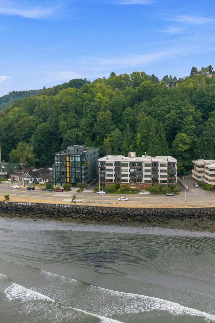 1140 Alki Avenue Southwest – photo 1