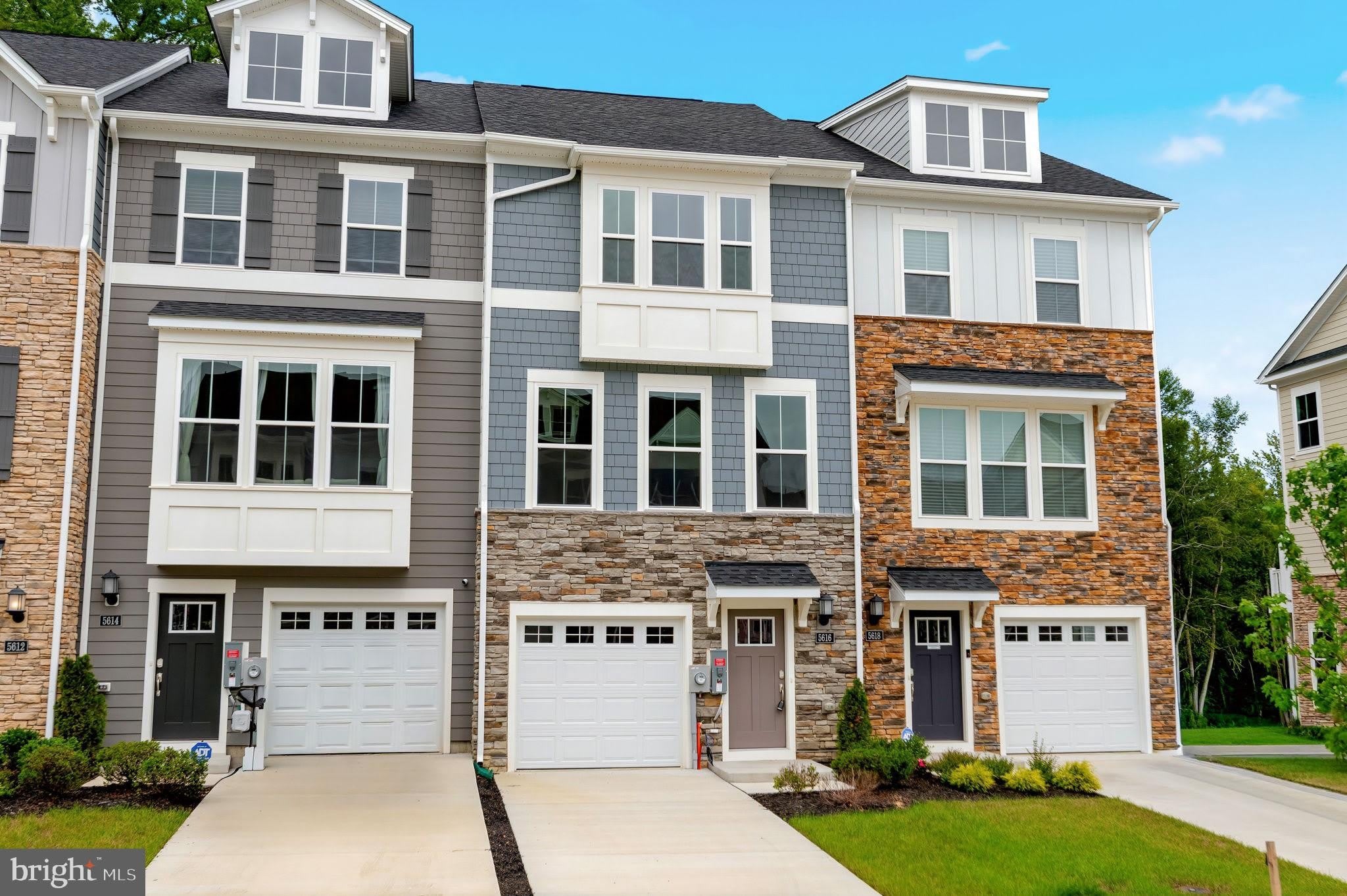 5616 LUDLOW Place – photo 1