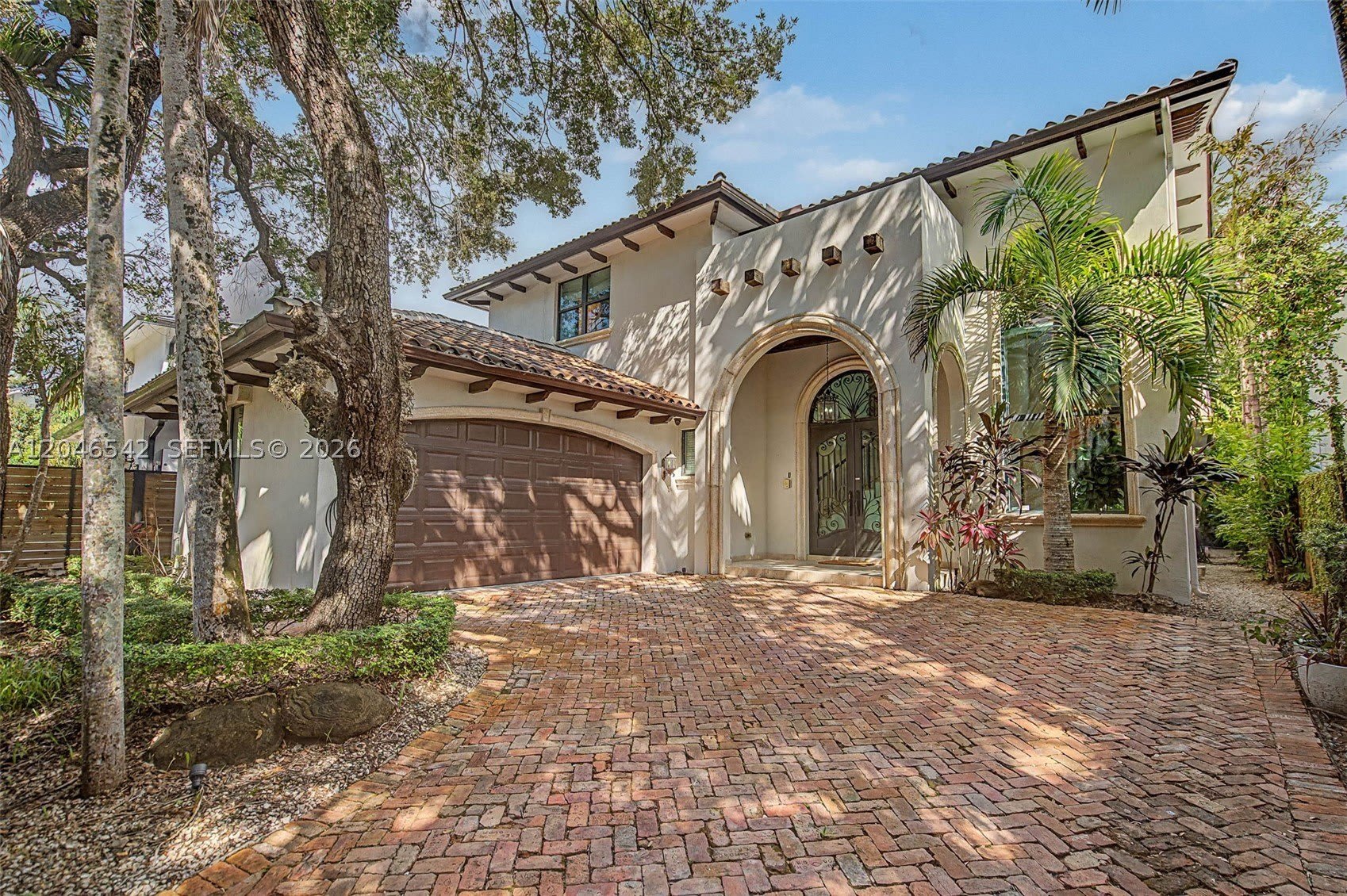2561 Trapp Ave – photo 1