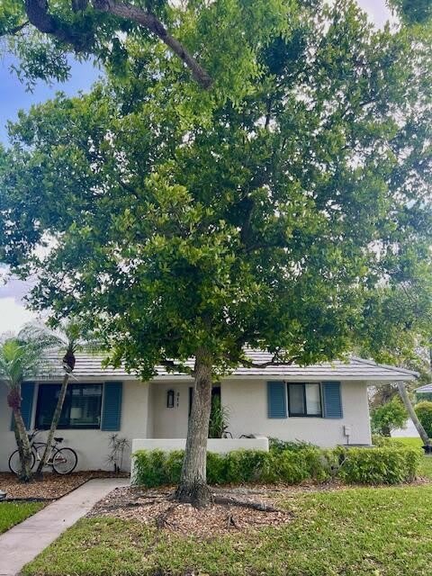 311 Club Drive – photo 1